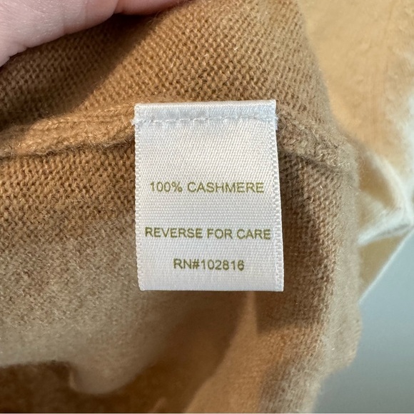 Garnet Hill Neutral Colorblock Cashmere Turtleneck Sweater Size Small - Picture 3 of 4